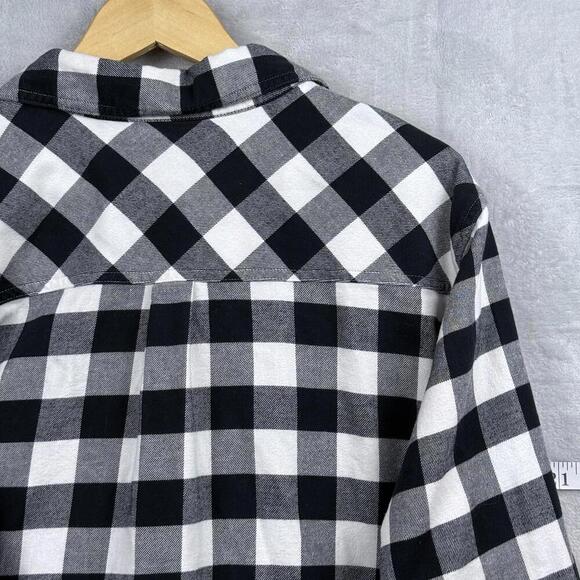 Burton Flannel Shirt Mens L Black Plaid Long Sleeve Button Up Snowboard Hiking - Picture 11 of 11